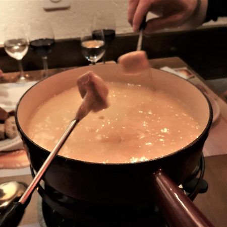 Hotel-Restaurant Grina Simplon エクステリア 写真