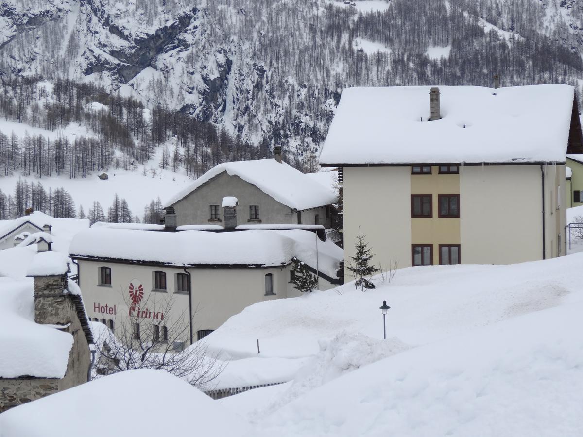 Hotel-Restaurant Grina Simplon エクステリア 写真